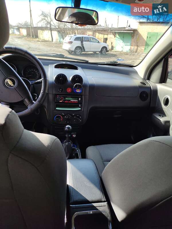 Хетчбек Chevrolet Aveo 2006 в Кропивницькому