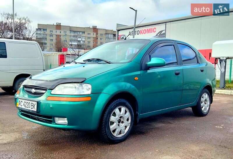 Седан Chevrolet Aveo 2005 в Луцке