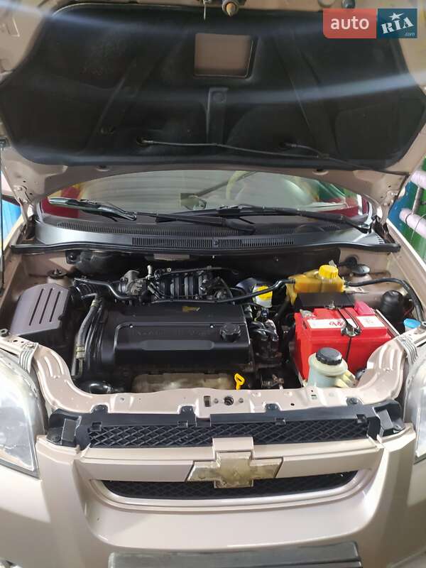 Седан Chevrolet Aveo 2008 в Киеве