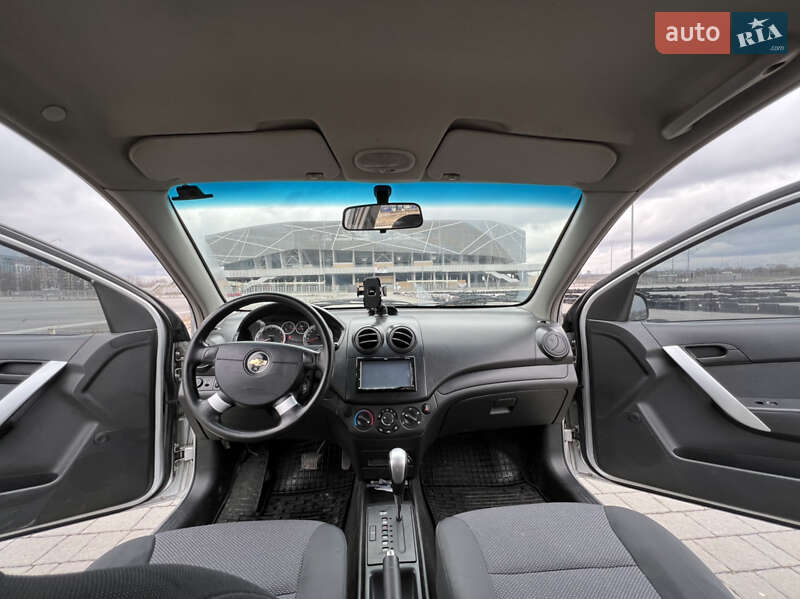 Хэтчбек Chevrolet Aveo 2010 в Львове