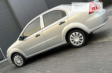Седан Chevrolet Aveo 2010 в 