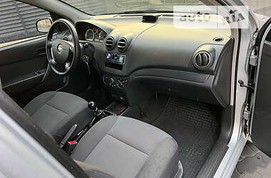 Седан Chevrolet Aveo 2010 в 