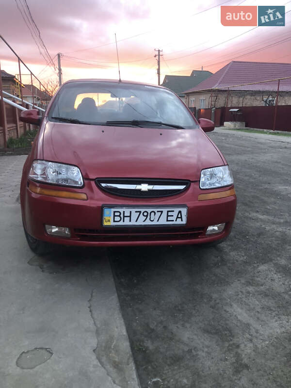 Седан Chevrolet Aveo 2004 в Ізмаїлі