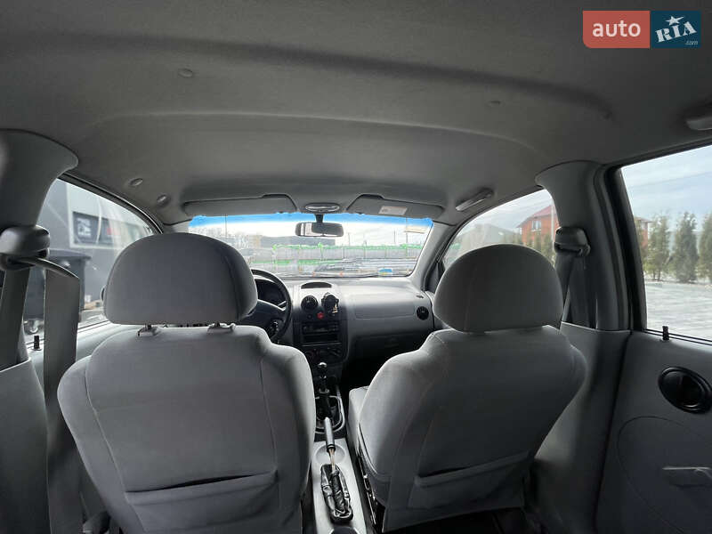 Седан Chevrolet Aveo 2004 в Луцке фото 10 Седан Chevrolet Aveo 2004 в Луцке