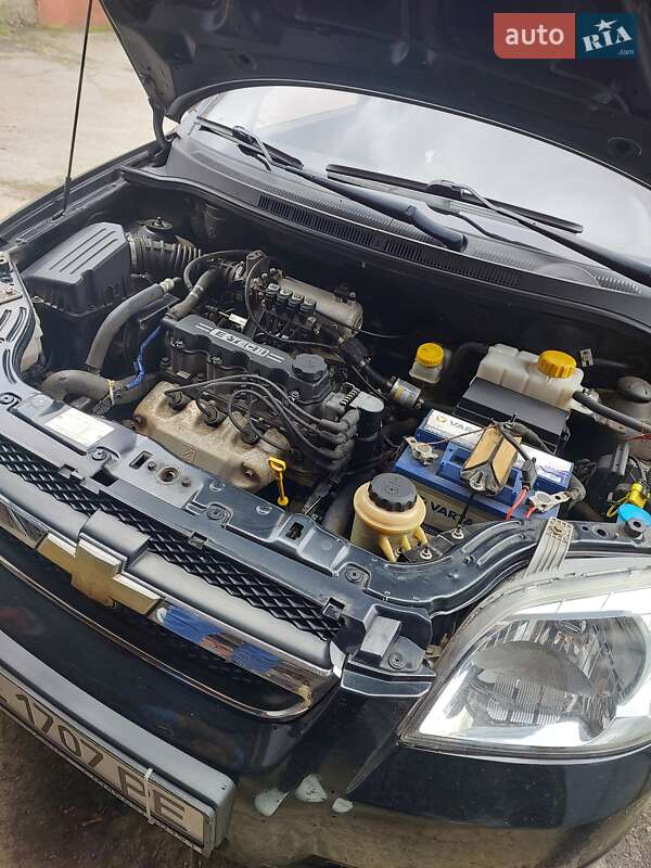 Седан Chevrolet Aveo 2009 в Кривому Розі