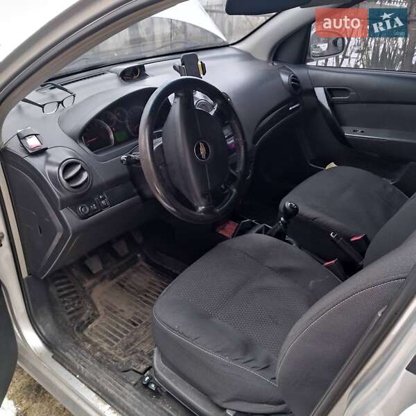 Хетчбек Chevrolet Aveo 2008 в Новомосковську