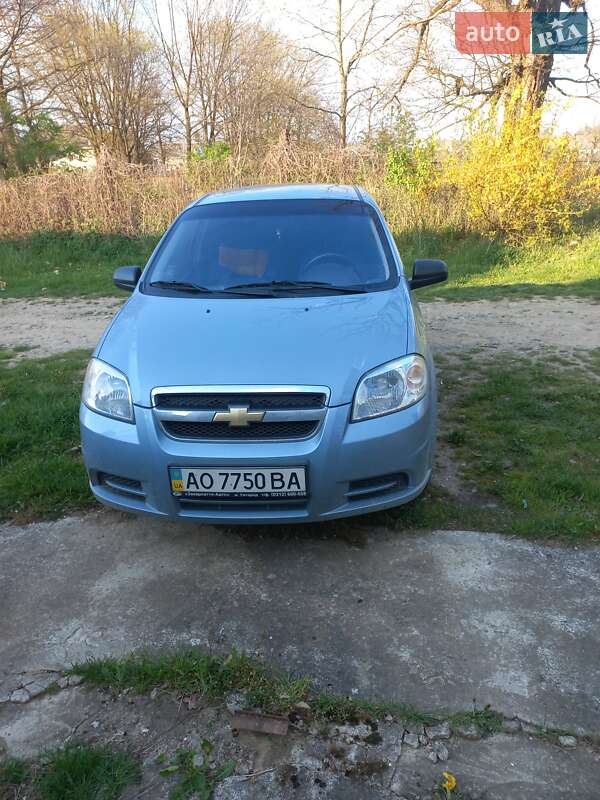 Седан Chevrolet Aveo 2011 в Тячеве