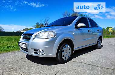 Седан Chevrolet Aveo 2006 в Кременчуге