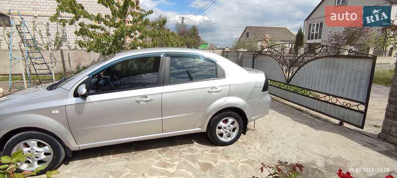 Седан Chevrolet Aveo 2007 в Тростянце