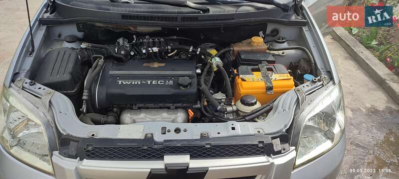 Седан Chevrolet Aveo 2007 в Тростянце