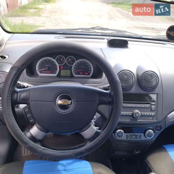Седан Chevrolet Aveo 2008 в Кривому Розі