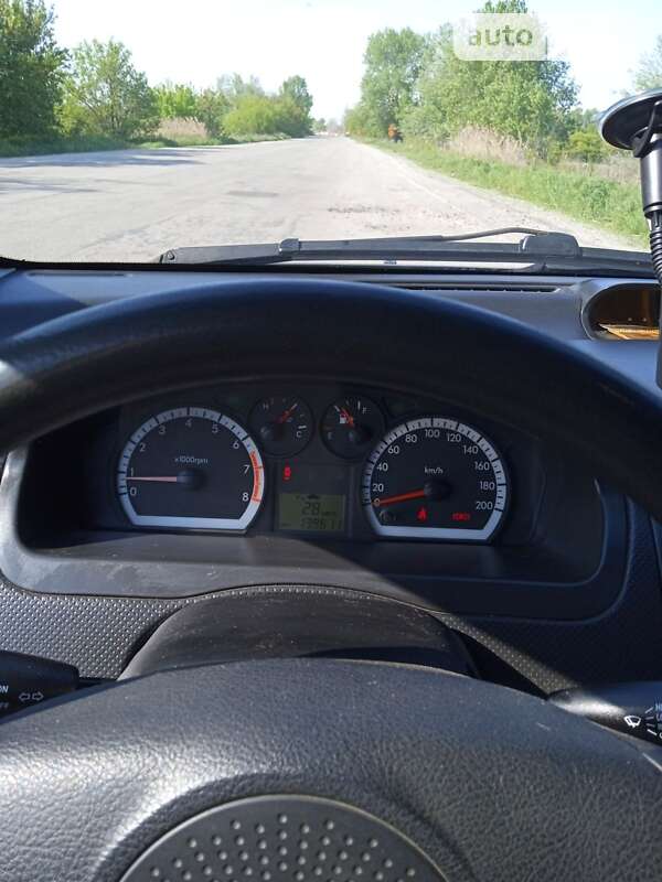 Седан Chevrolet Aveo 2008 в Харкові