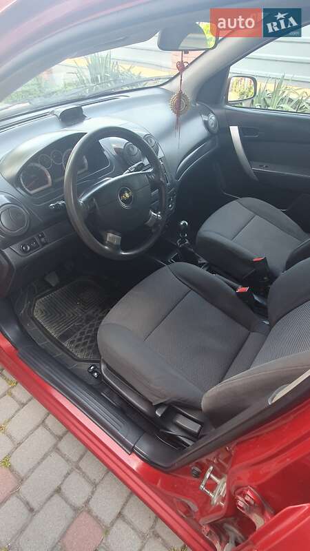 Седан Chevrolet Aveo 2011 в Львове