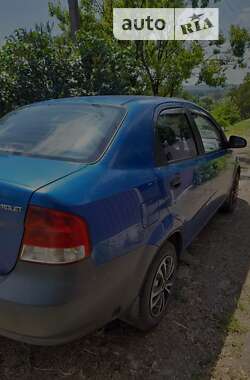 Седан Chevrolet Aveo 2005 в Ізюмі