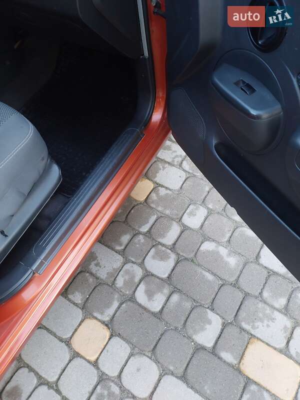 Седан Chevrolet Aveo 2005 в Тернополе