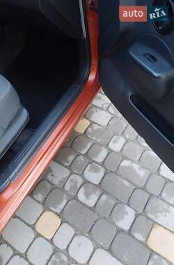 Седан Chevrolet Aveo 2005 в 