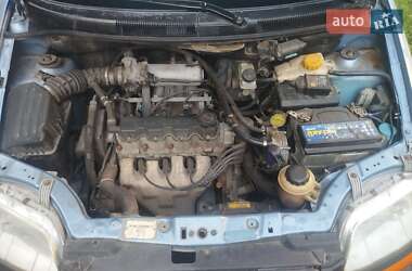 Седан Chevrolet Aveo 2005 в 