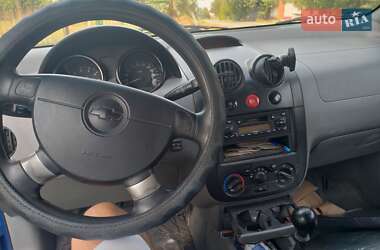 Седан Chevrolet Aveo 2003 в Дніпрі