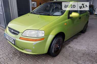 Седан Chevrolet Aveo 2004 в Львові