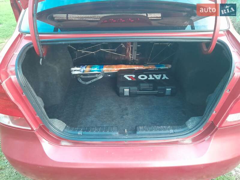 Седан Chevrolet Aveo 2005 в Жидачові