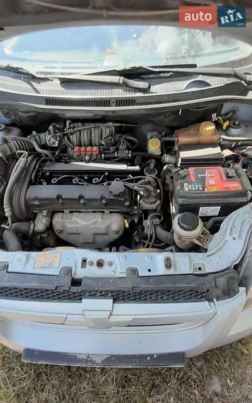 Седан Chevrolet Aveo 2008 в Синельниково