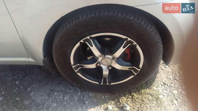 Седан Chevrolet Aveo 2008 в Каменском