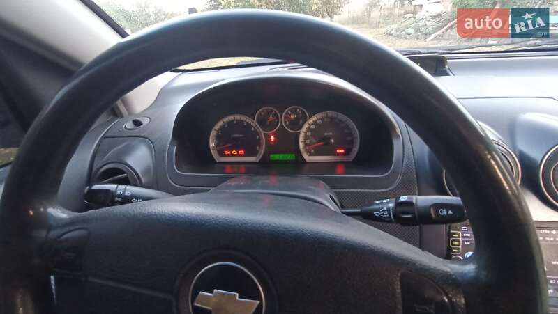 Хетчбек Chevrolet Aveo 2008 в Кривому Розі