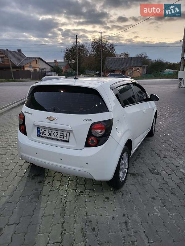 Хетчбек Chevrolet Aveo 2012 в Володимирі