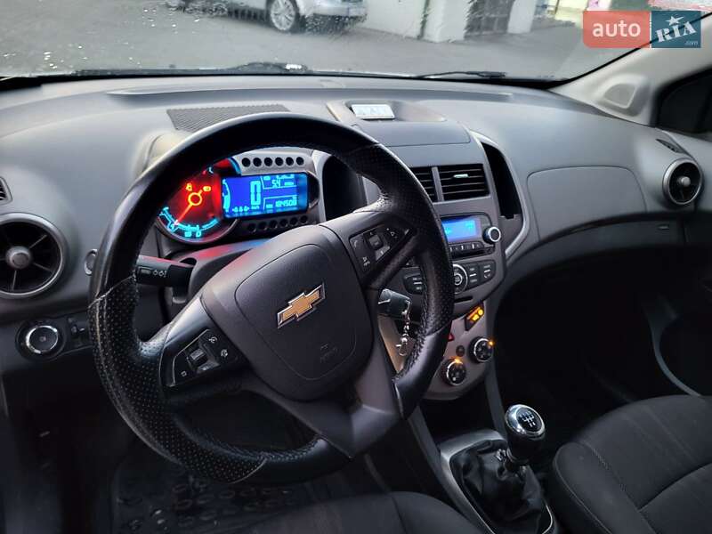 Хетчбек Chevrolet Aveo 2012 в Володимирі