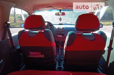 Хэтчбек Chevrolet Aveo 2008 в 