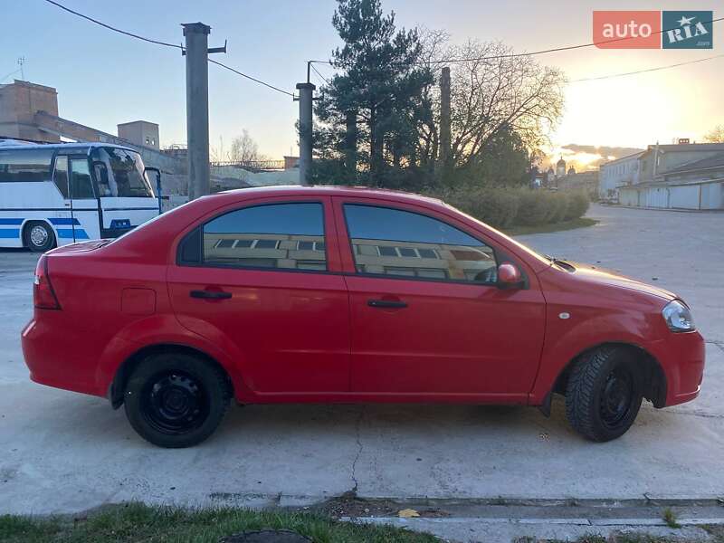 Седан Chevrolet Aveo 2007 в Стрию