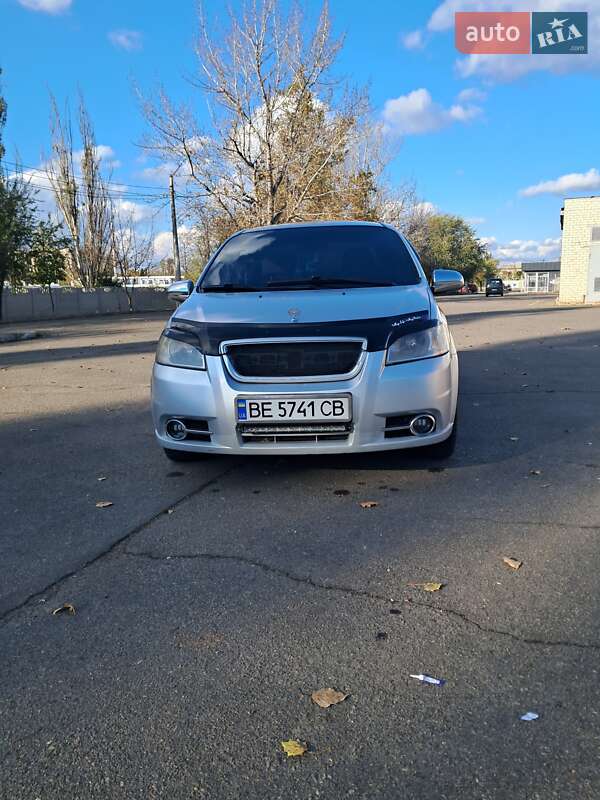 Седан Chevrolet Aveo 2007 в Миколаєві