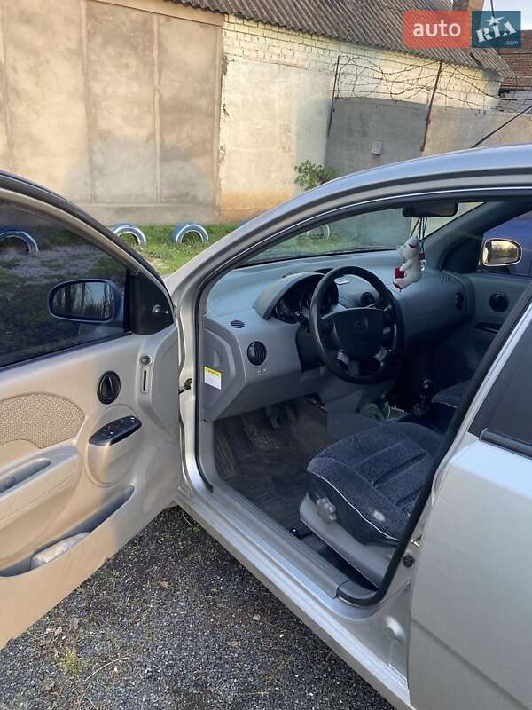 Седан Chevrolet Aveo 2005 в Кривом Роге фото 6 Седан Chevrolet Aveo 2005 в Кривом Роге