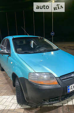 Седан Chevrolet Aveo 2005 в Чернівцях