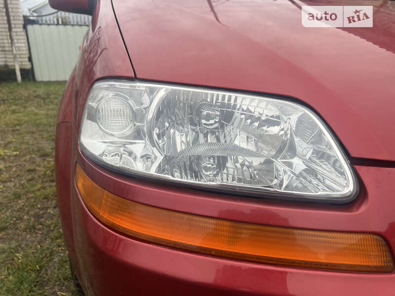 Седан Chevrolet Aveo 2005 в Виннице