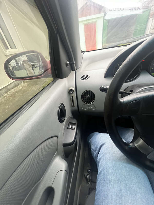 Седан Chevrolet Aveo 2005 в Виннице