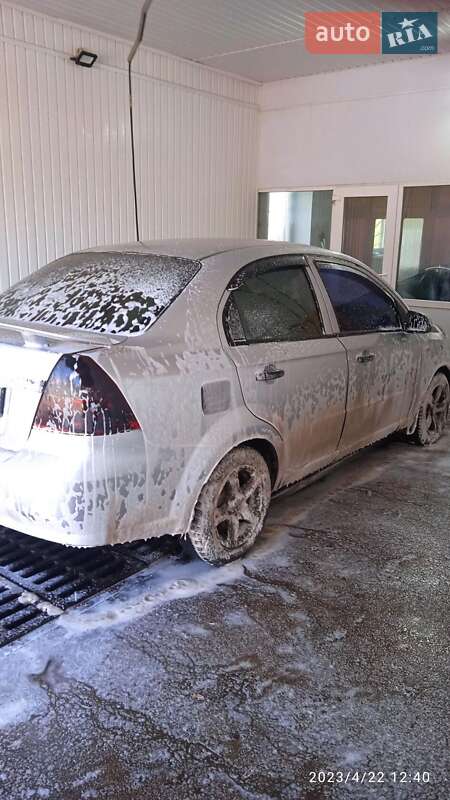 Седан Chevrolet Aveo 2007 в Кропивницькому