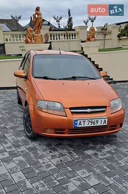 Хэтчбек Chevrolet Aveo 2006 в Снятине