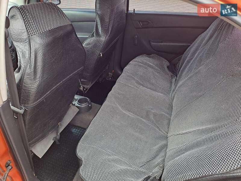 Седан Chevrolet Aveo 2006 в Кам'янець-Подільському