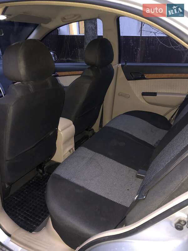 Седан Chevrolet Aveo 2008 в Бершади