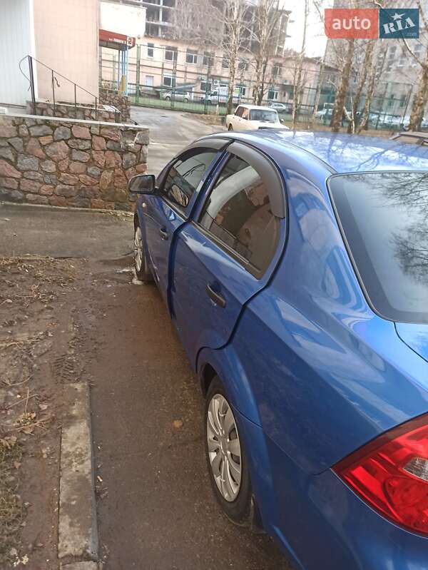 Седан Chevrolet Aveo 2008 в Полтаві