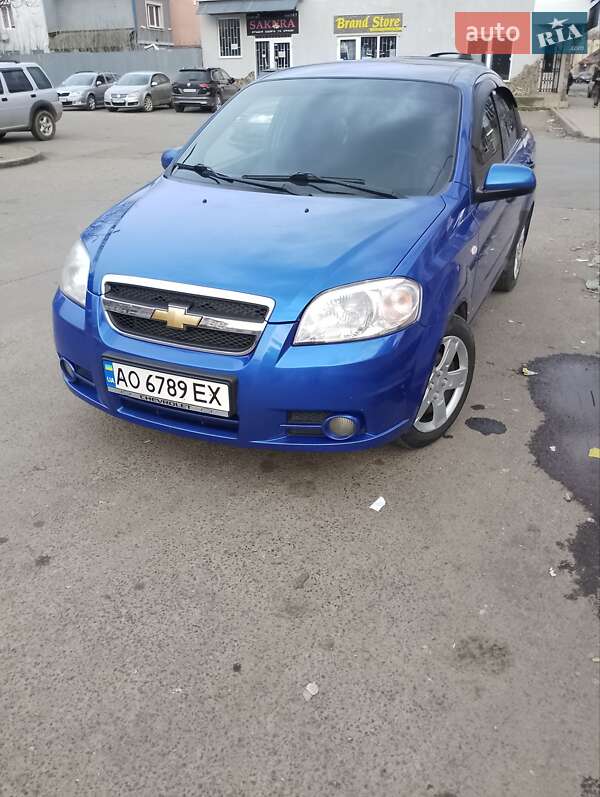 Седан Chevrolet Aveo 2008 в Хусте