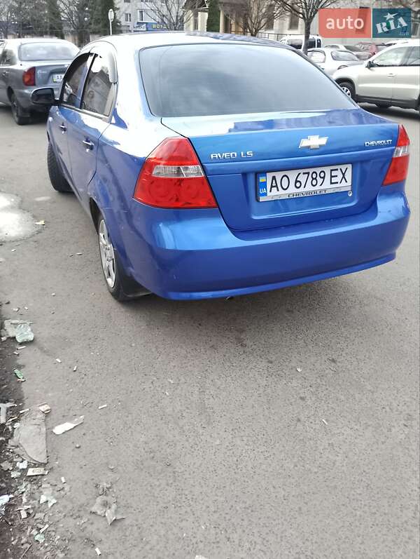 Седан Chevrolet Aveo 2008 в Хусте