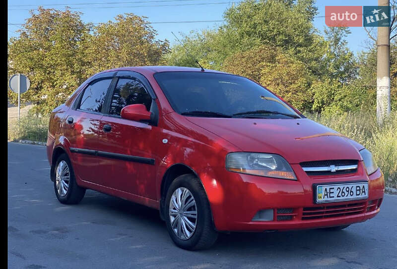 Седан Chevrolet Aveo 2006 в Днепре