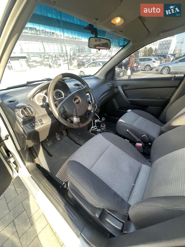 Хэтчбек Chevrolet Aveo 2008 в Ивано-Франковске