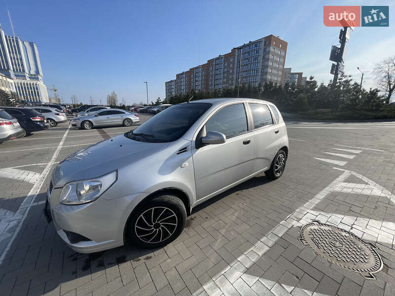 Хэтчбек Chevrolet Aveo 2008 в Ивано-Франковске