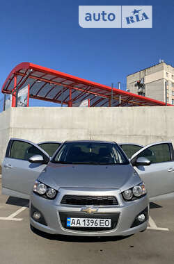 Седан Chevrolet Aveo 2012 в Виннице