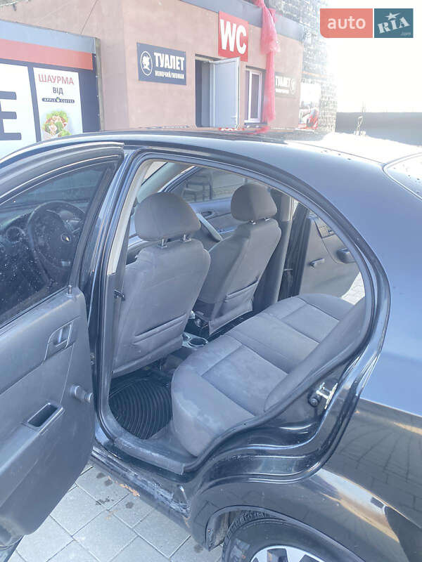 Седан Chevrolet Aveo 2007 в Тисмениці