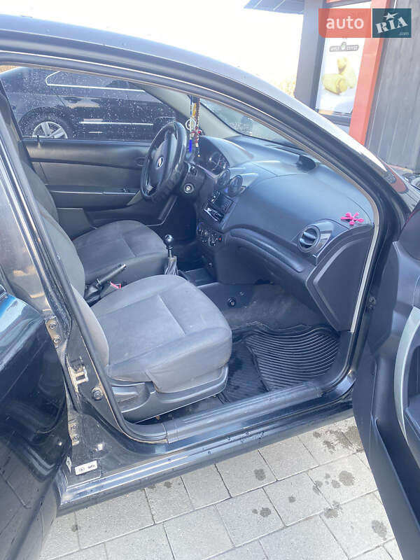 Седан Chevrolet Aveo 2007 в Тисмениці