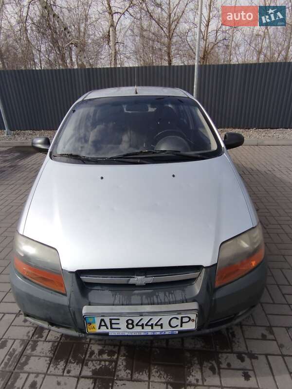Седан Chevrolet Aveo 2005 в Днепре